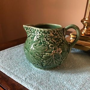 🍃Lovely green leaf creamer🍃